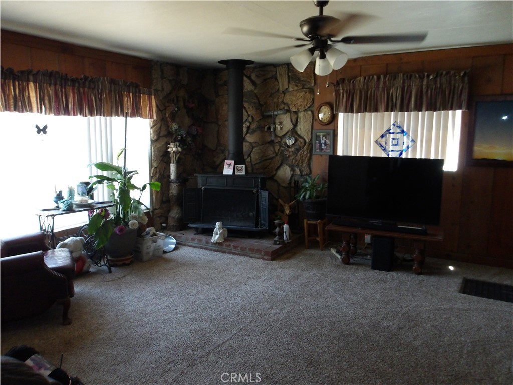 4034 Cottage Drive Property Photo 7