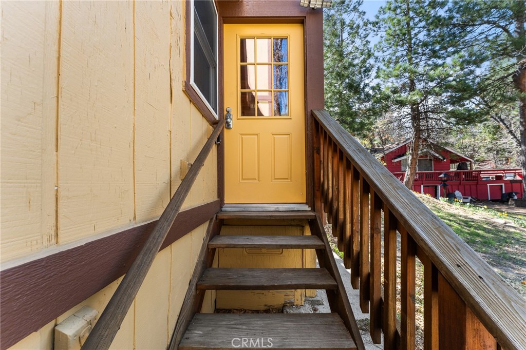 32799 Badger Property Photo 6