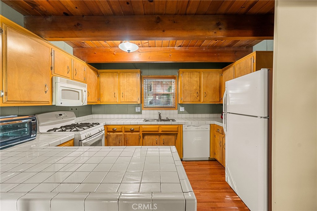 32799 Badger Property Photo 8