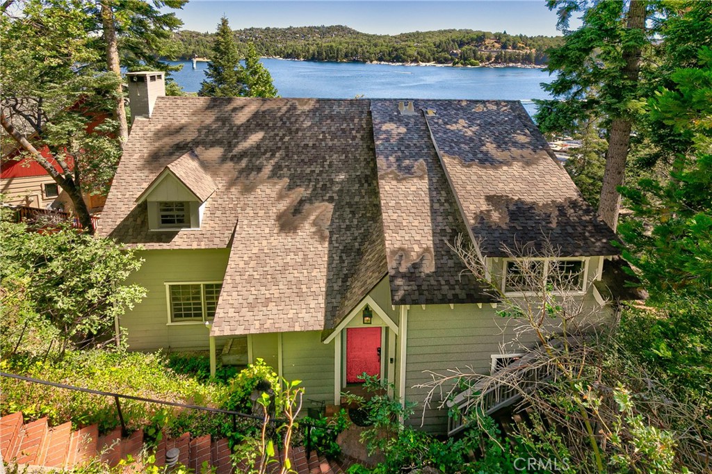 28782 Palisades Drive Property Photo 1