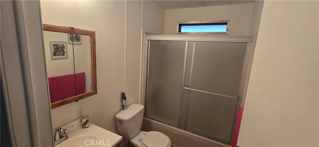 2139 E 4th Street 13 Property Photo 14