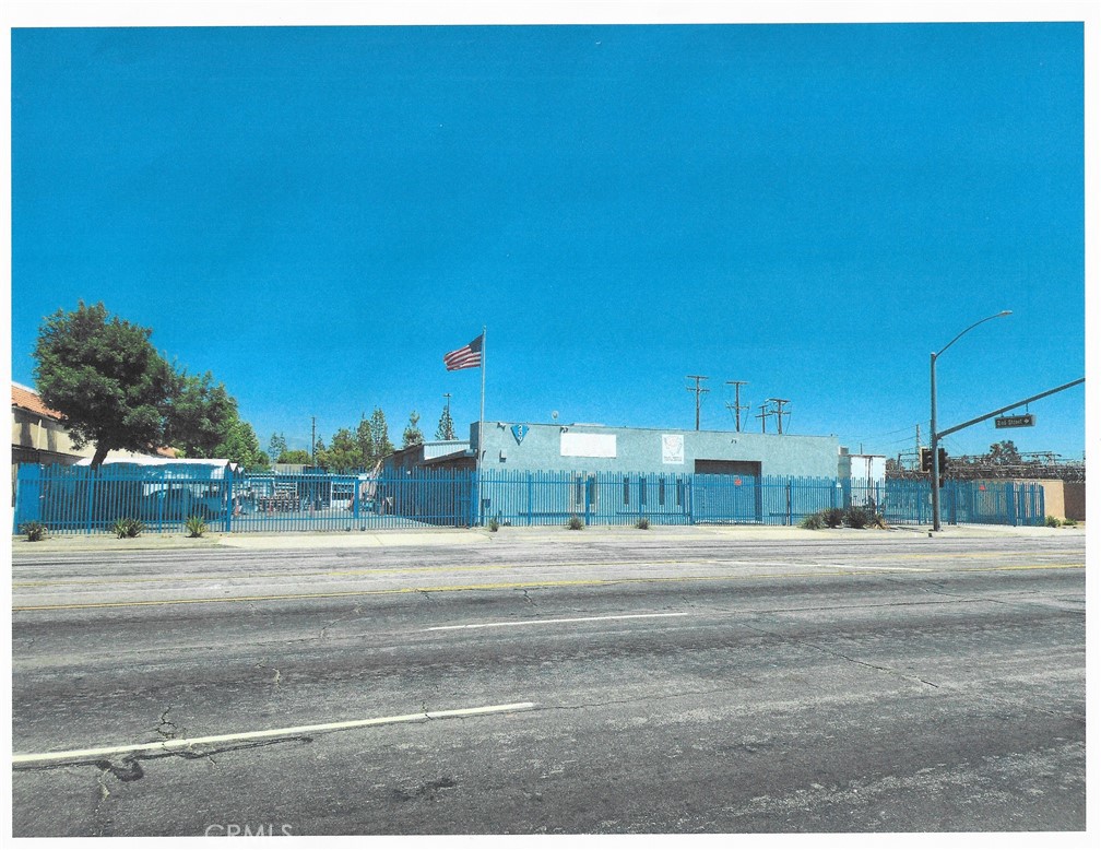 205 N Waterman Avenue Property Photo 1