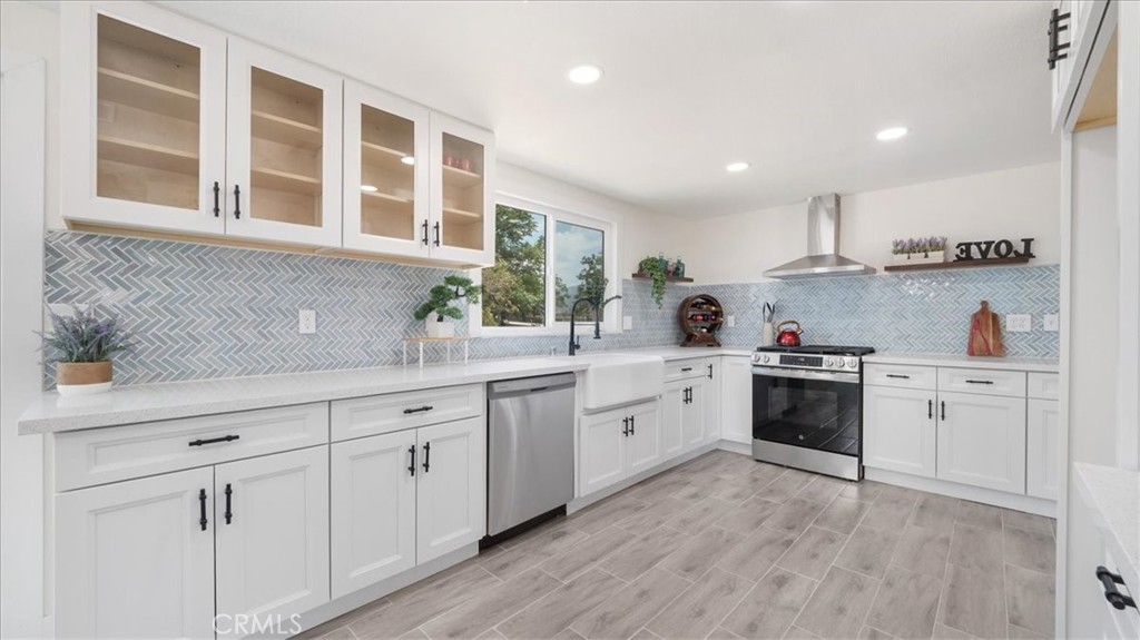 943 Wesley Street Property Photo 1