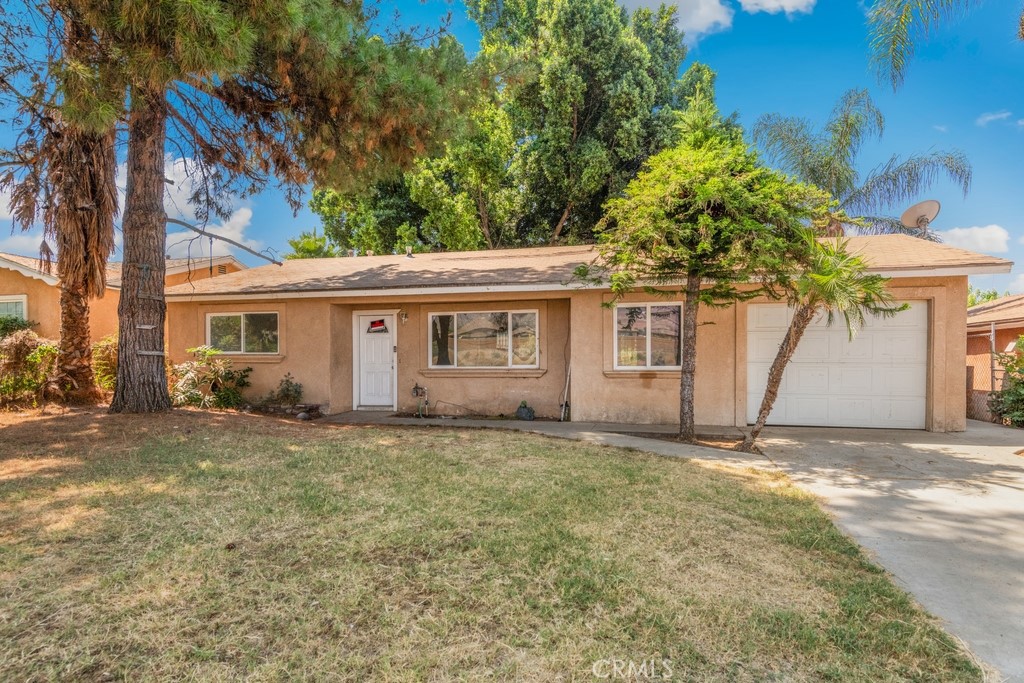 27141 Millar Street Property Photo 1