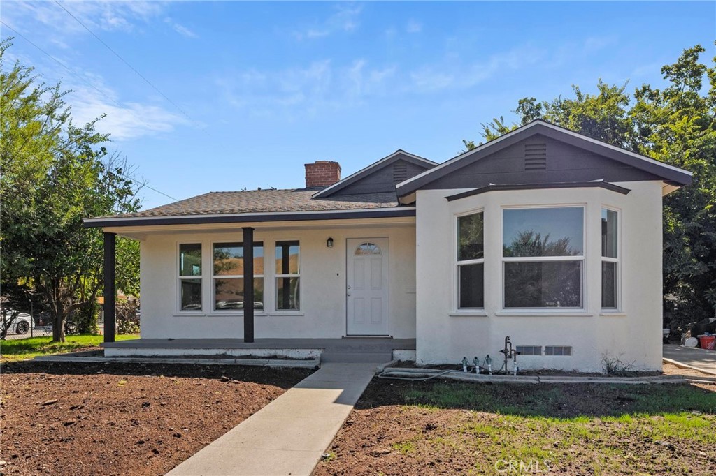3489 N E Street Property Photo 1