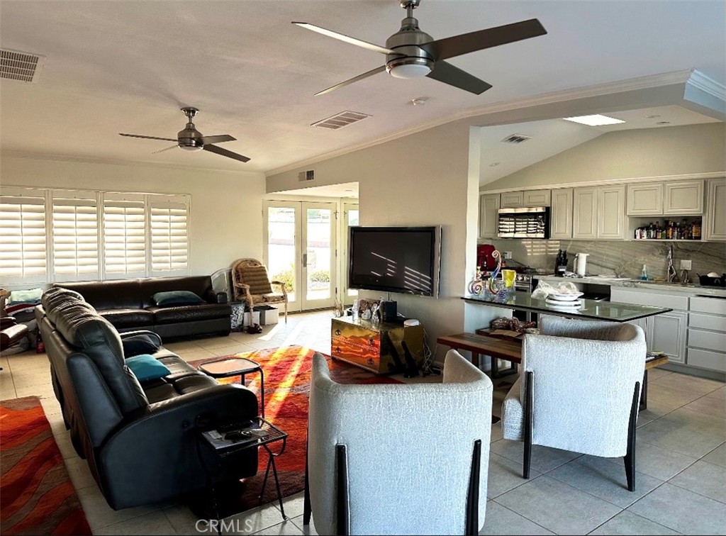 73590 Golf Course Lane A Property Photo 4