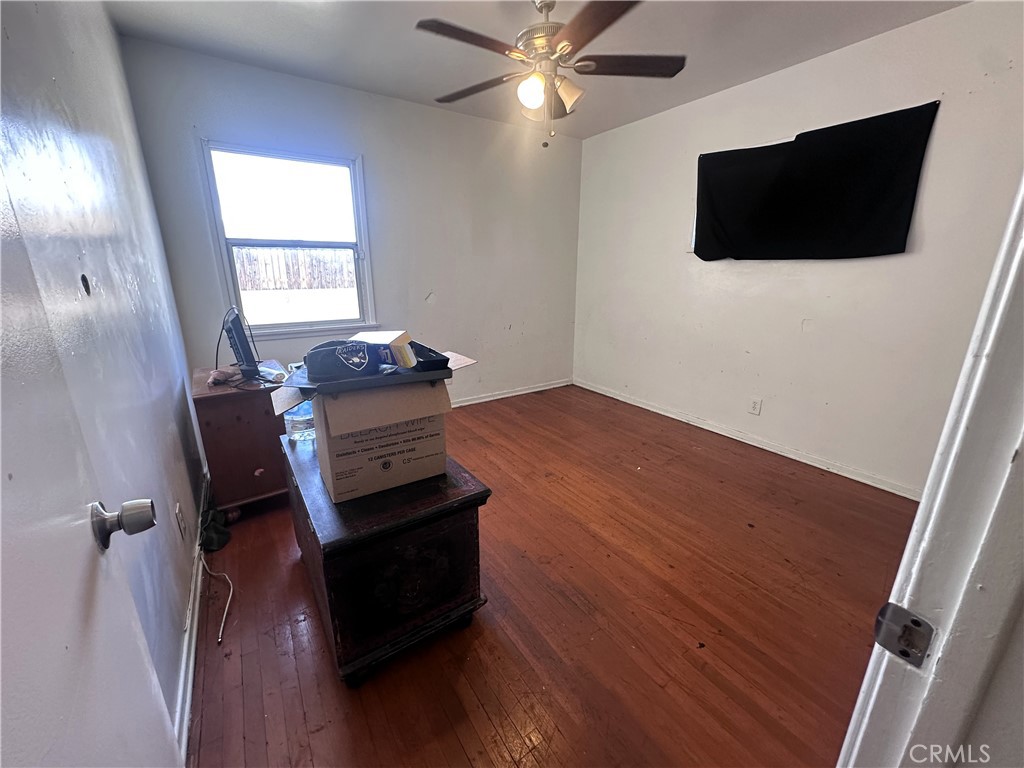 836 N Millard Avenue Property Photo 9