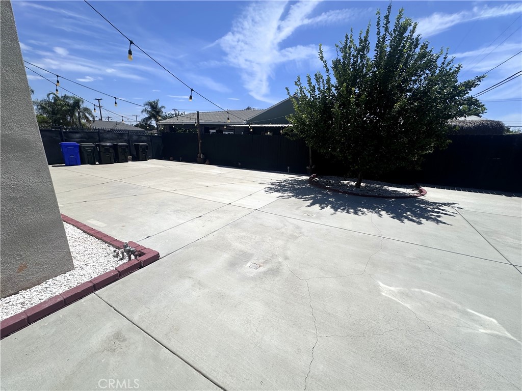 836 N Millard Avenue Property Photo 13