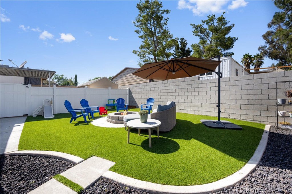 17086 Esperanza Drive Property Photo 3
