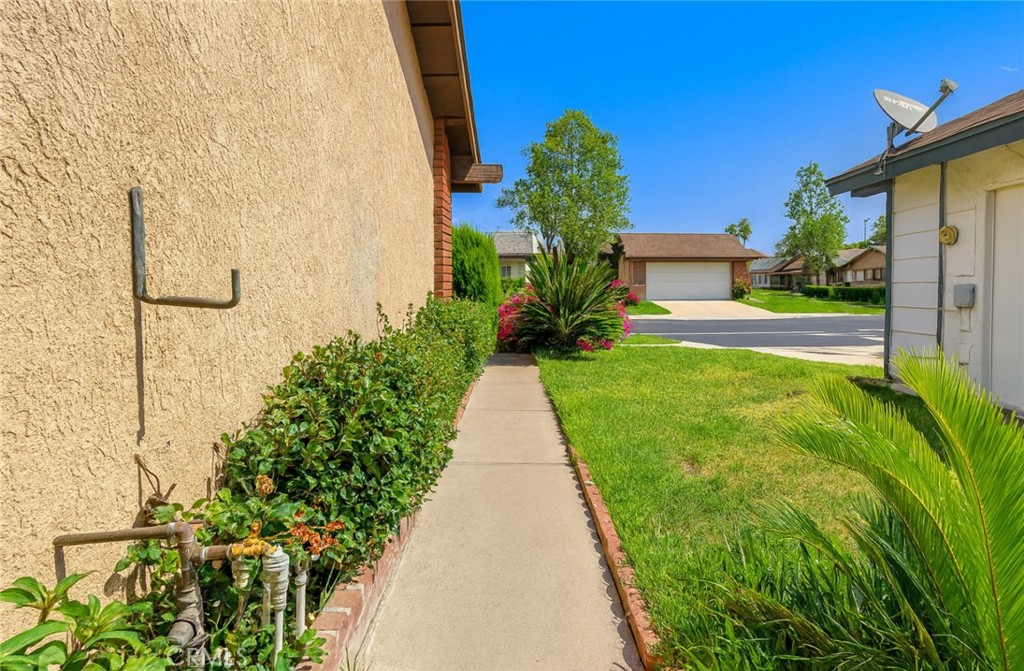 15783 Barbee Street 10 Property Photo 4