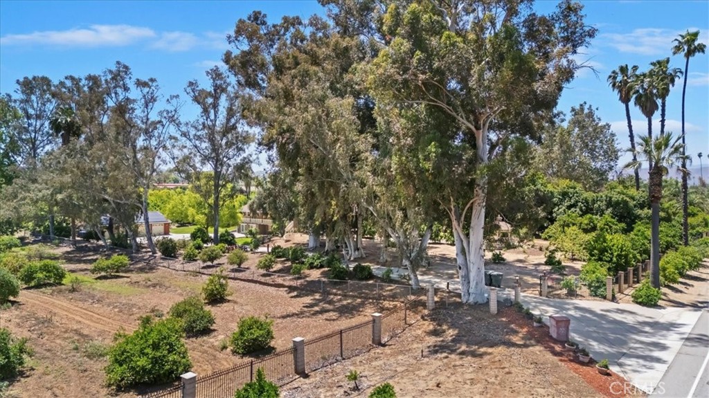 8180 Victoria Avenue Property Photo 20