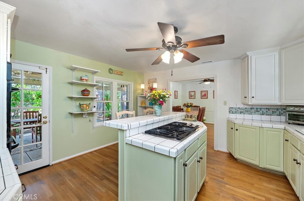 8180 Victoria Avenue Property Photo 33