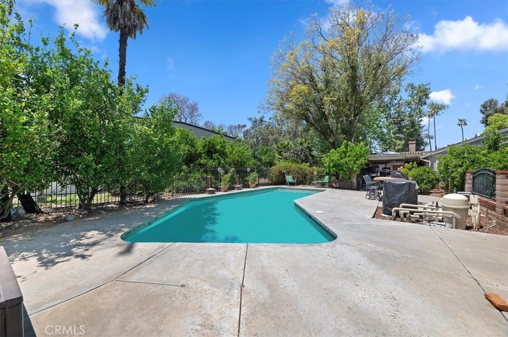 8180 Victoria Avenue Property Photo 51