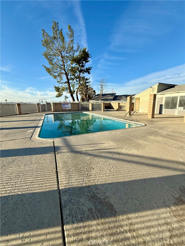 25929 Baylor Way Property Photo 5