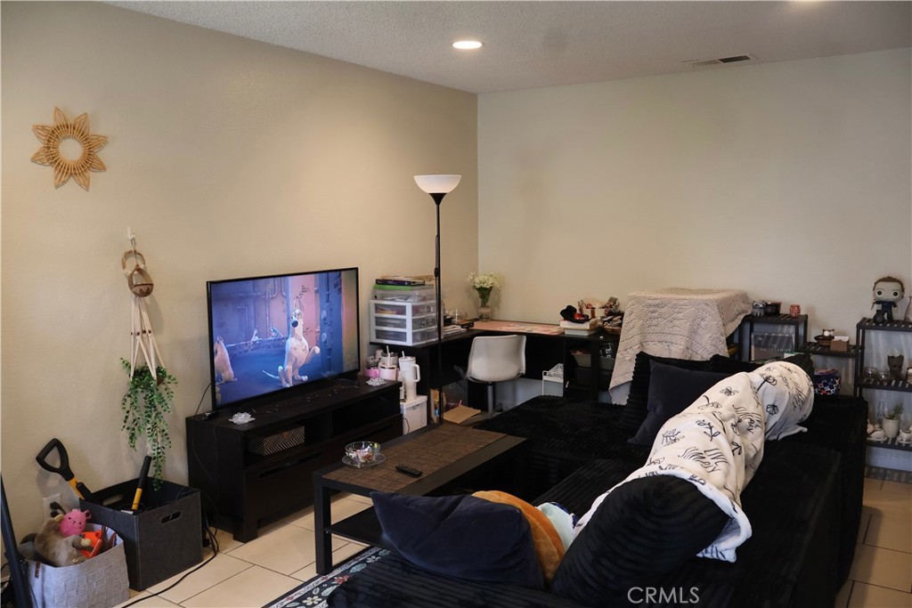 25929 Baylor Way Property Photo 13