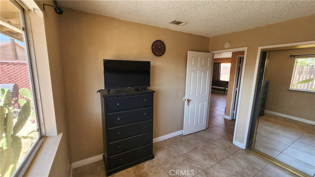 10655 Cochiti Road Property Photo 10