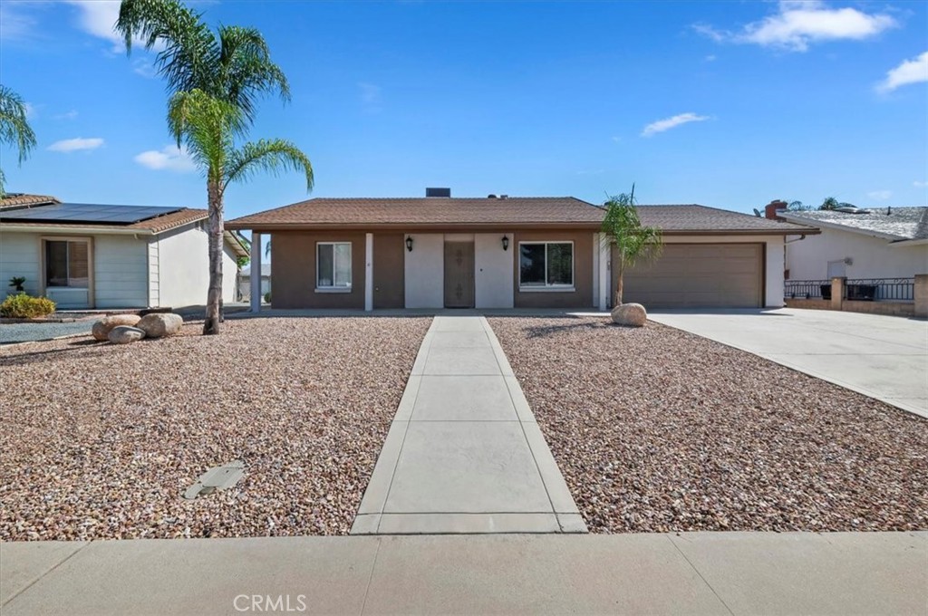 27670 Boston Drive Property Photo 3