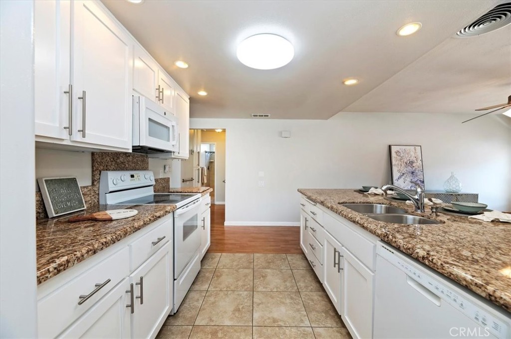 27670 Boston Drive Property Photo 11