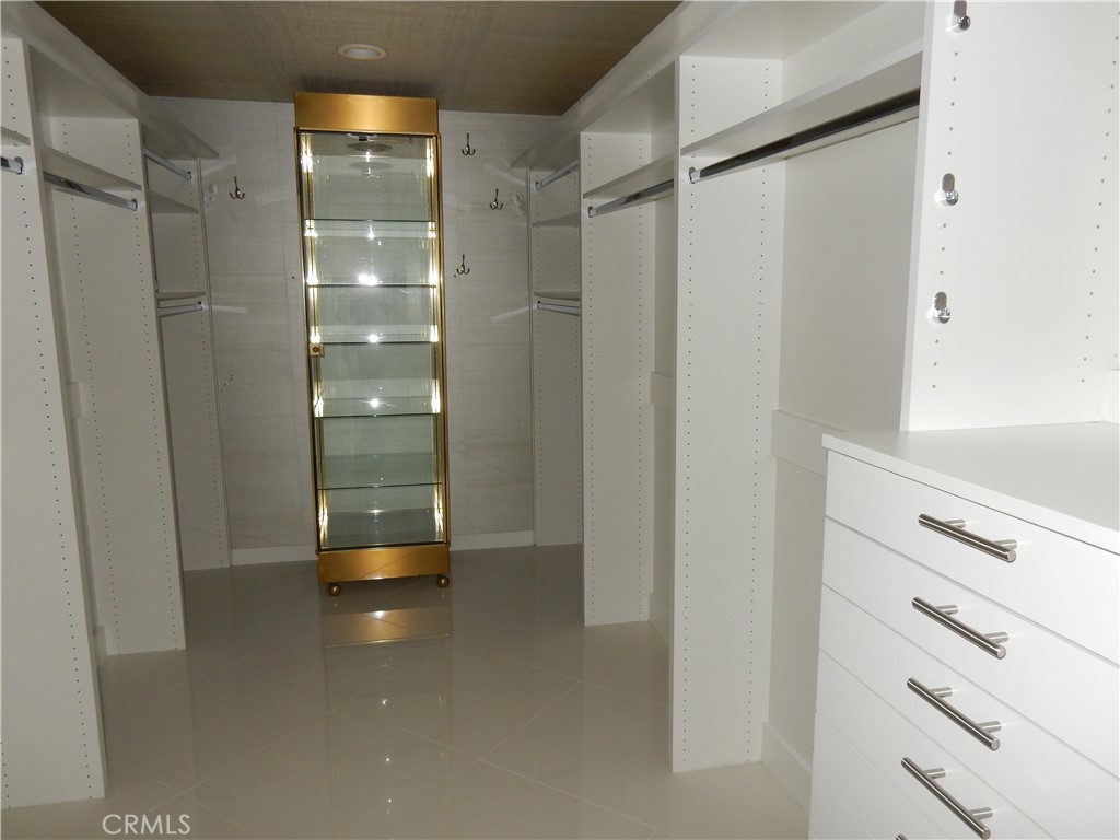 900 Island Drive 705 Property Photo 10