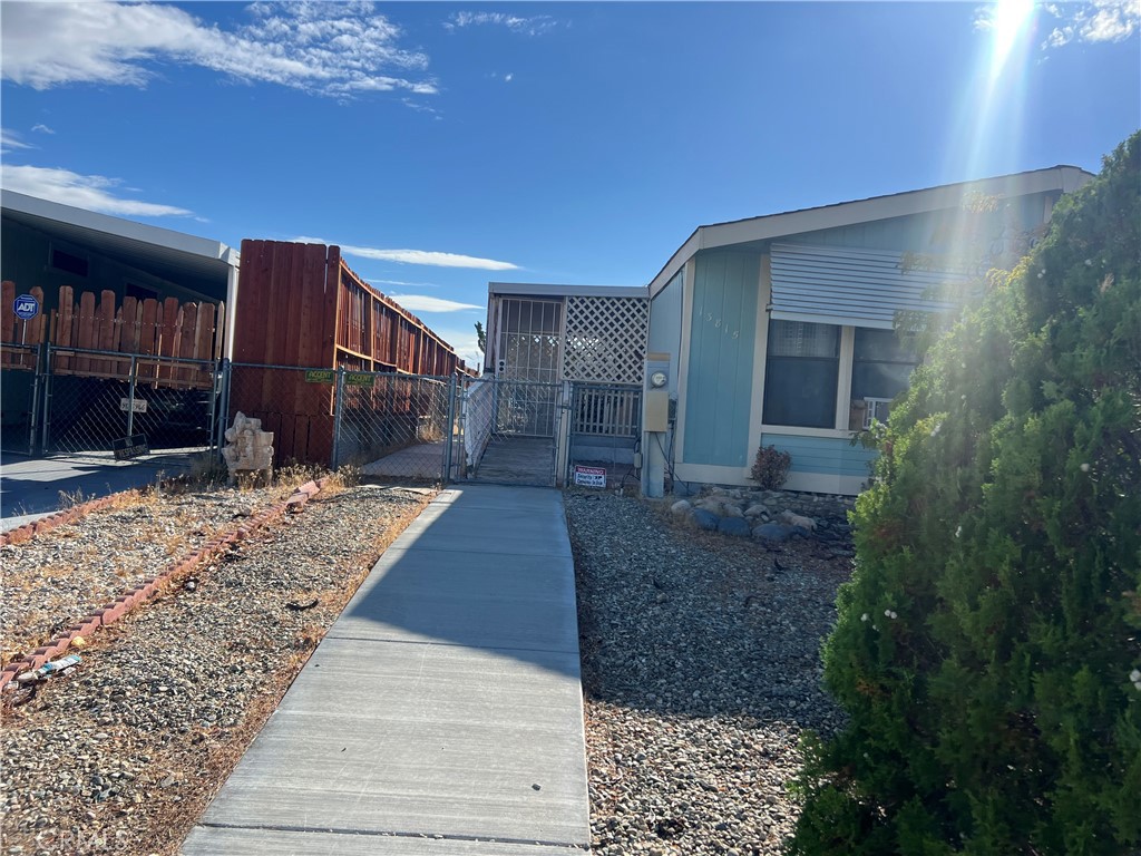 13815 Victoria Drive Property Photo 4
