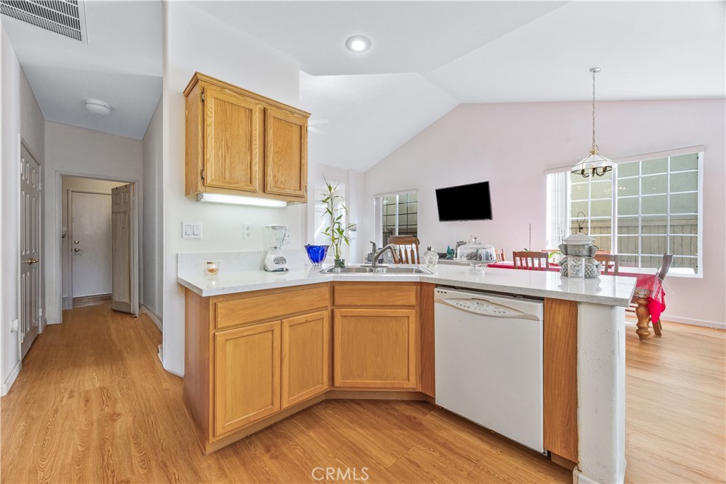 1644 Ametista Drive Property Photo 15