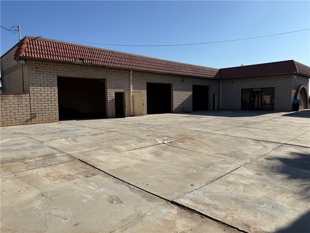 6275 Columbus Avenue Property Photo 3
