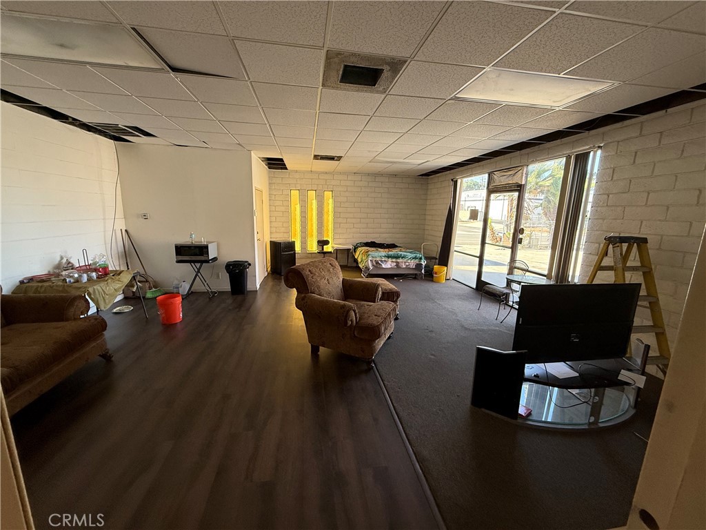6275 Columbus Avenue Property Photo 5