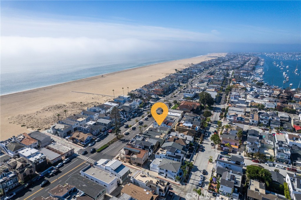 126 E Balboa Property Photo 1