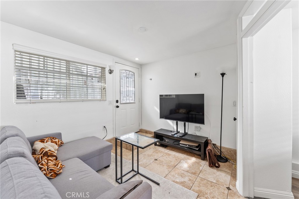 126 E Balboa Property Photo 22