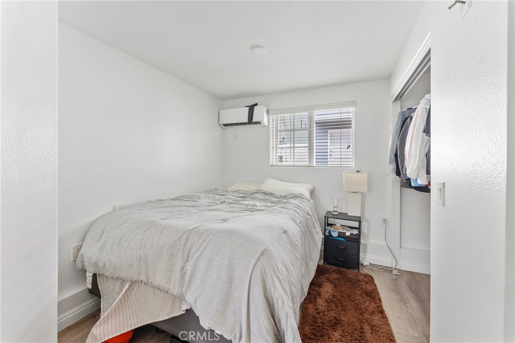 126 E Balboa Property Photo 23