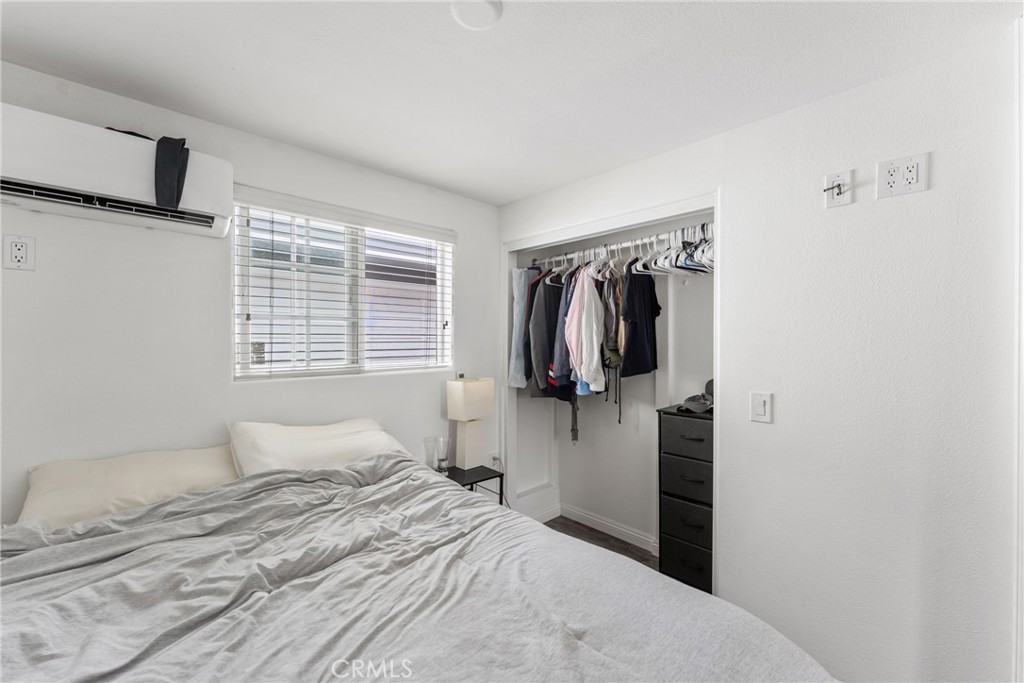 126 E Balboa Property Photo 24