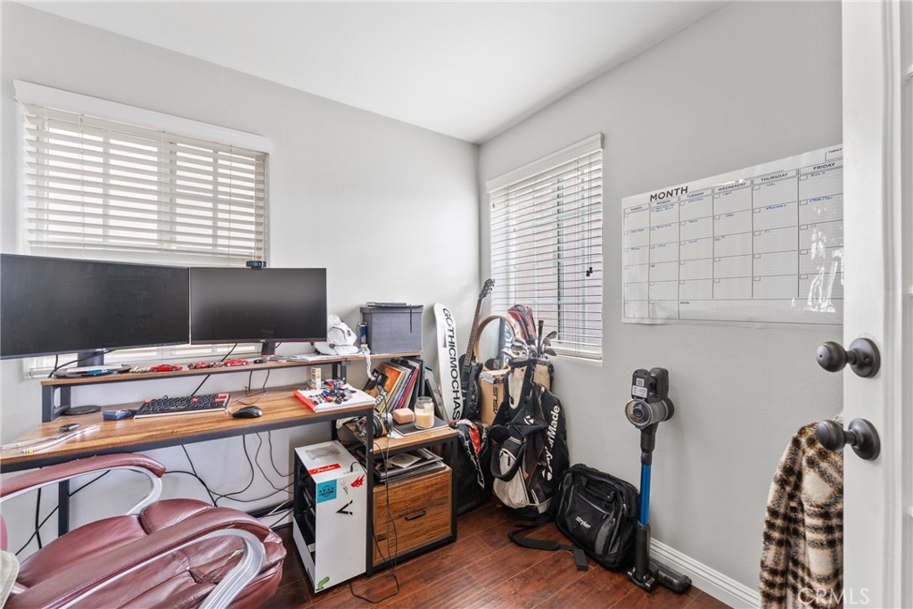 126 E Balboa Property Photo 33