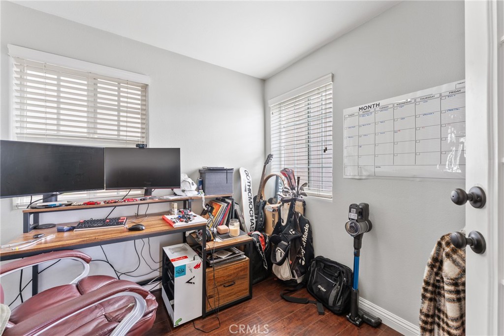 126 E Balboa Property Photo 33