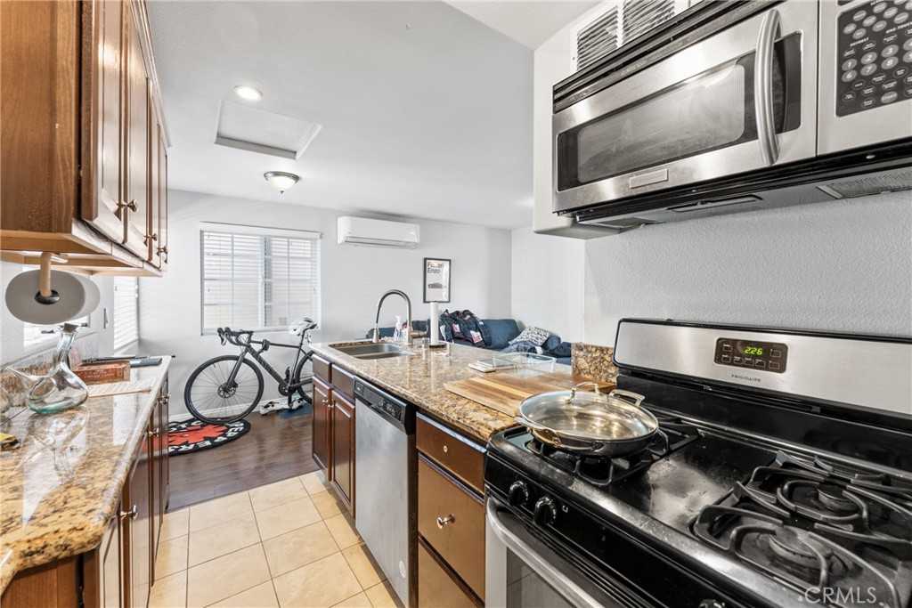 126 E Balboa Property Photo 39