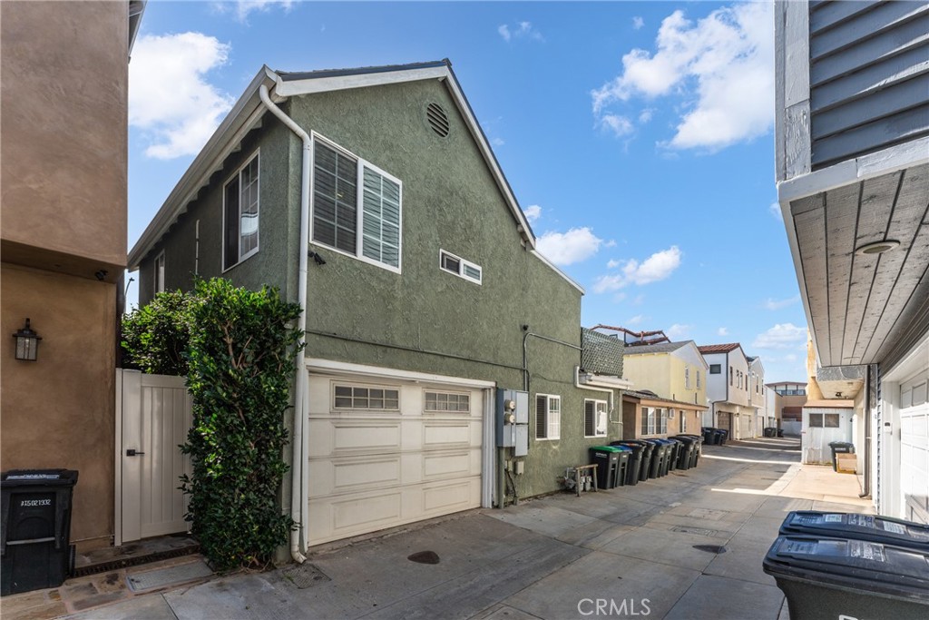 126 E Balboa Property Photo 45
