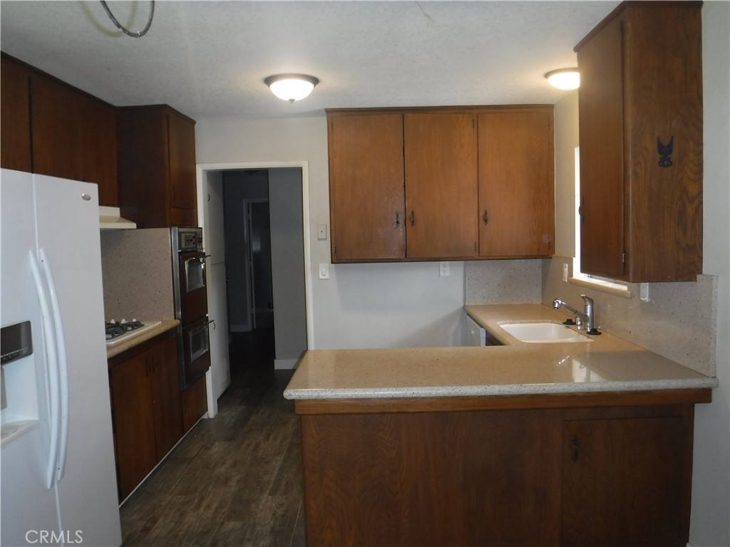 706 W Carroll Property Photo 7