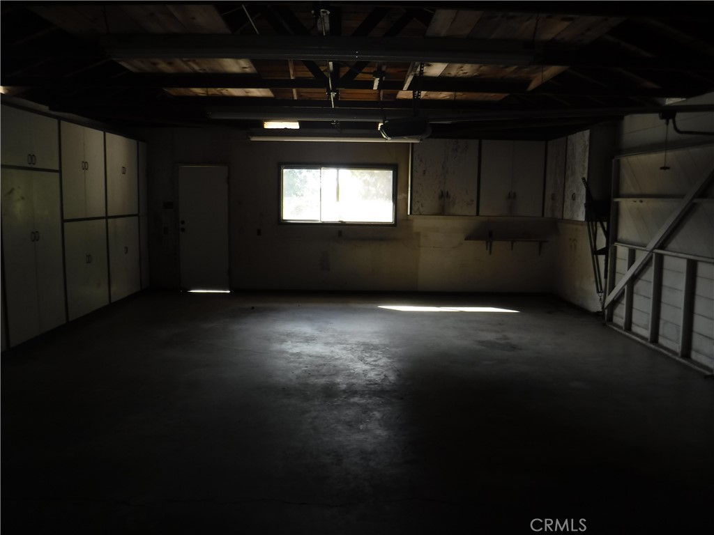 706 W Carroll Property Photo 18