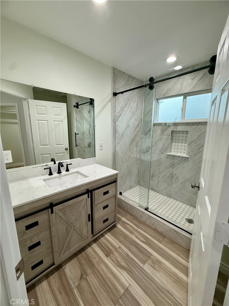 19825 Smith Road Property Photo 8