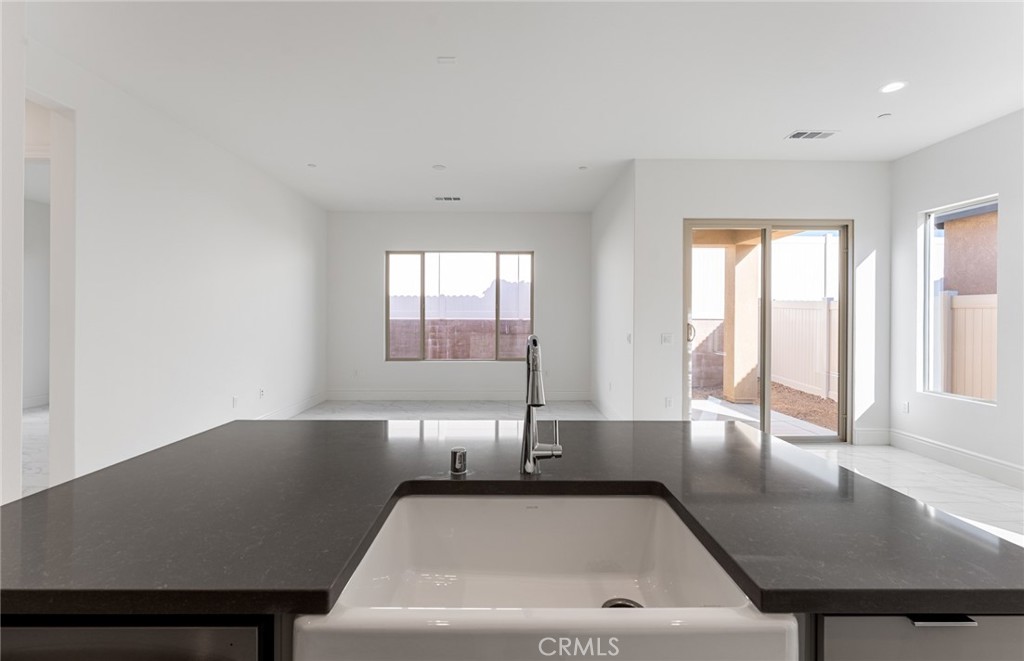 23686 Highvale Drive Property Photo 12