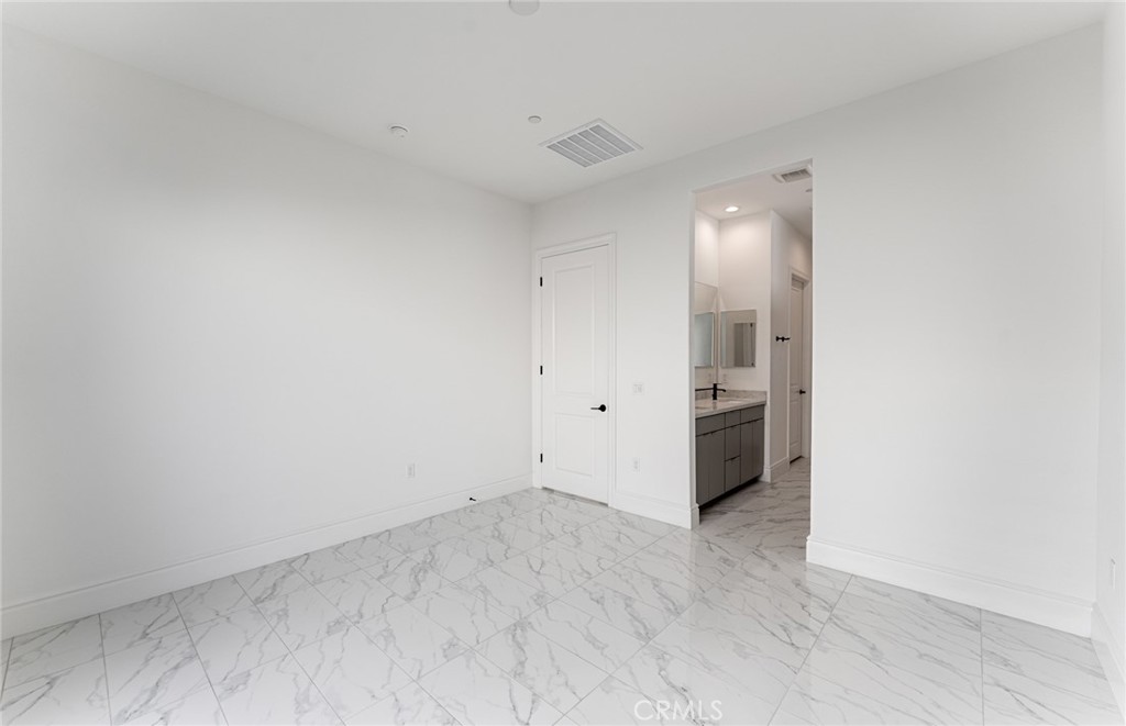 23686 Highvale Drive Property Photo 17