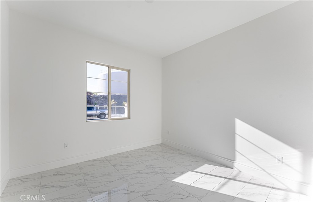23686 Highvale Drive Property Photo 23