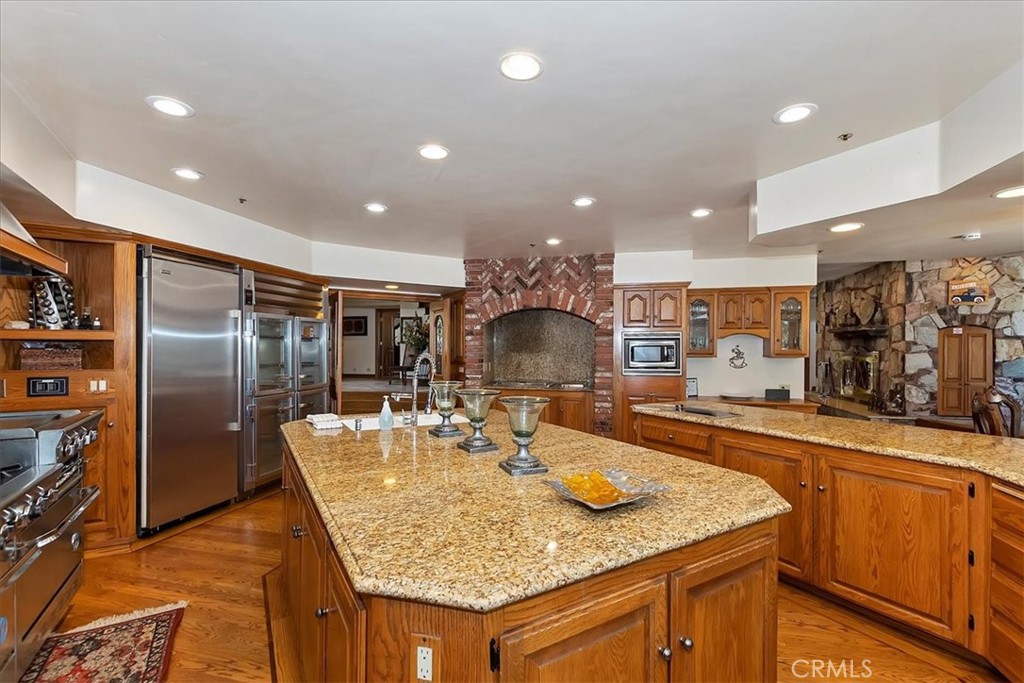 848 Jeffries Property Photo 14