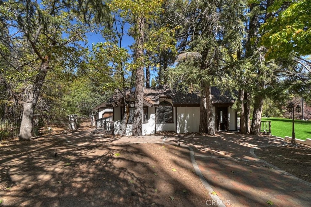 848 Jeffries Property Photo 64
