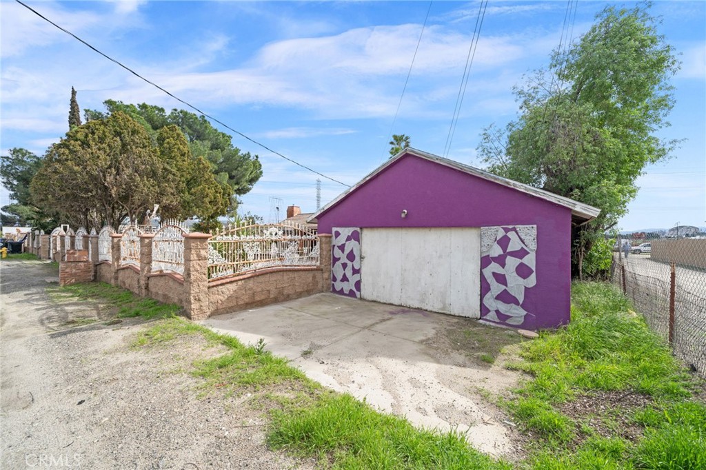 19597 Jurupa Avenue Property Photo 3