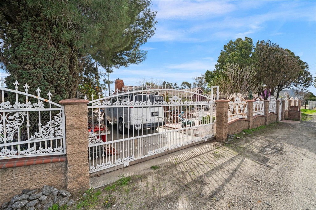 19597 Jurupa Avenue Property Photo 4
