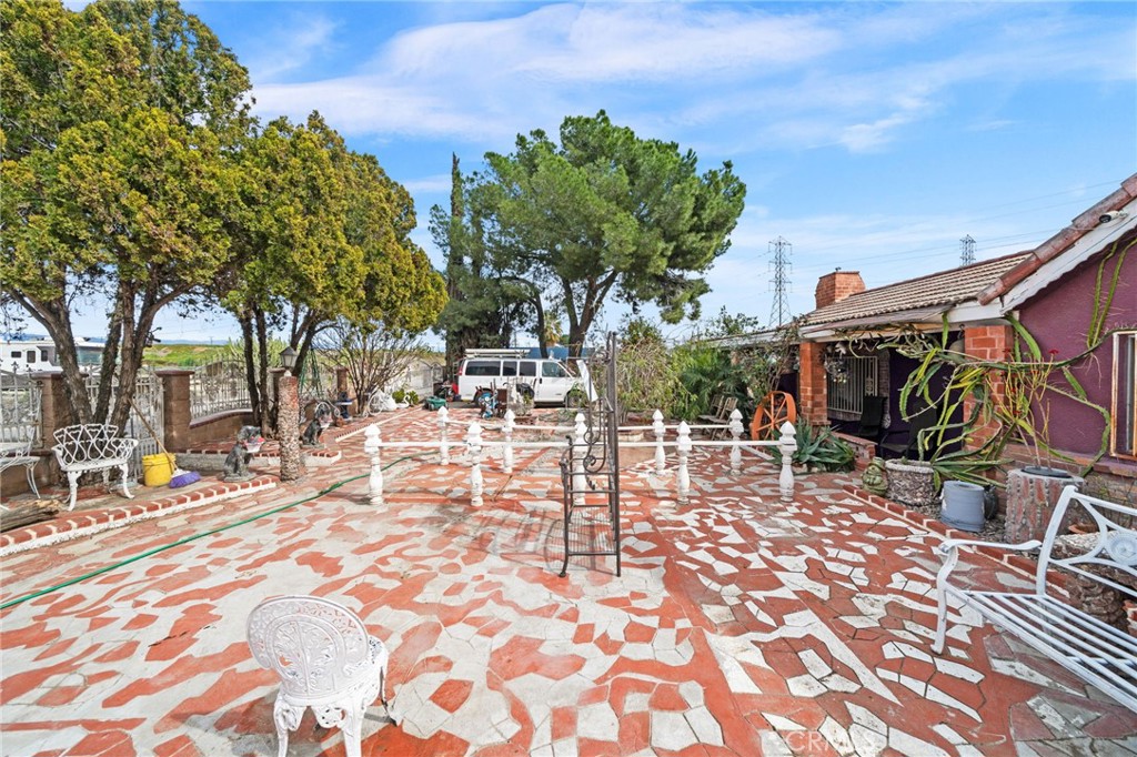 19597 Jurupa Avenue Property Photo 5