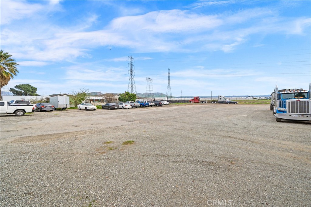 19597 Jurupa Avenue Property Photo 33