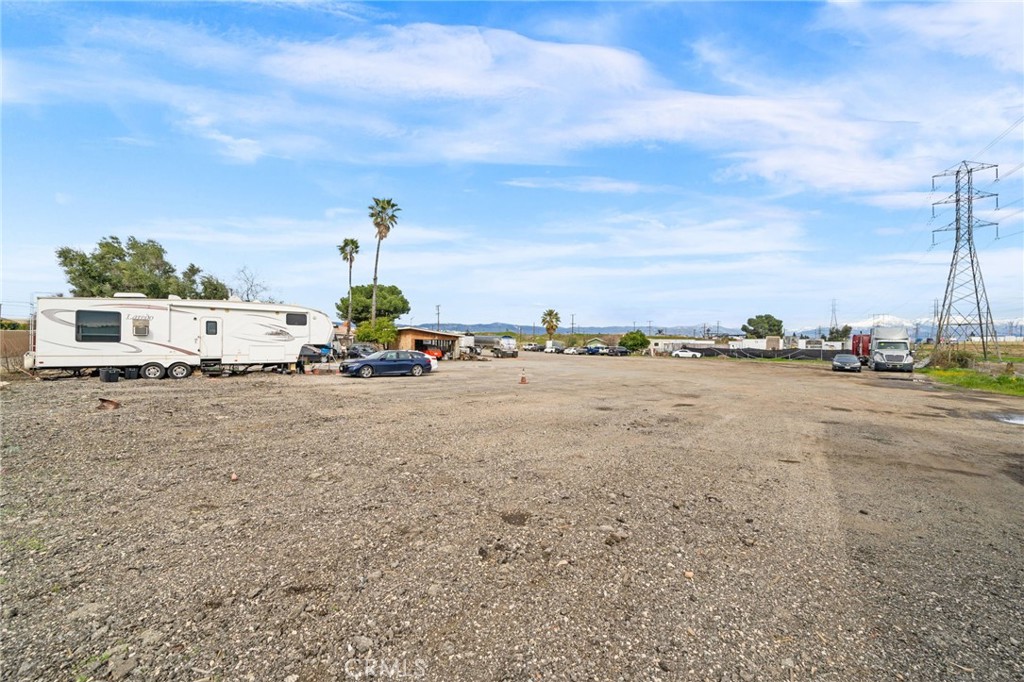 19597 Jurupa Avenue Property Photo 37