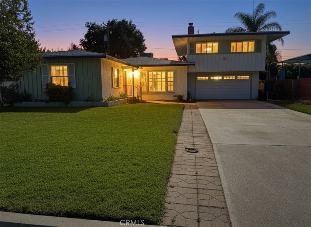 245 E Edgemont Property Photo 1