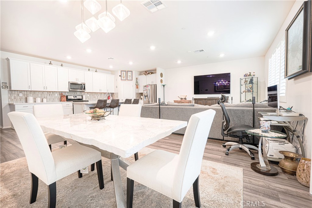 15630 Raptor Road Property Photo 10